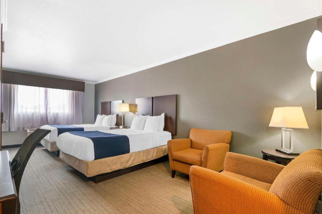 Best Western Plus Olathe Hotel Zewnętrze zdjęcie