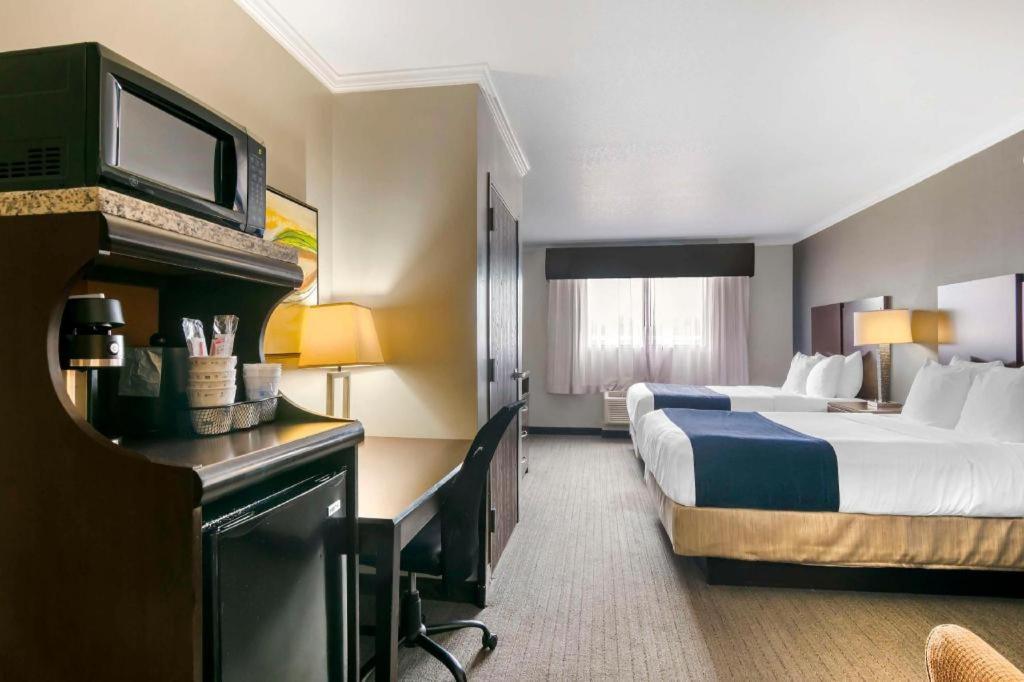 Best Western Plus Olathe Hotel Zewnętrze zdjęcie