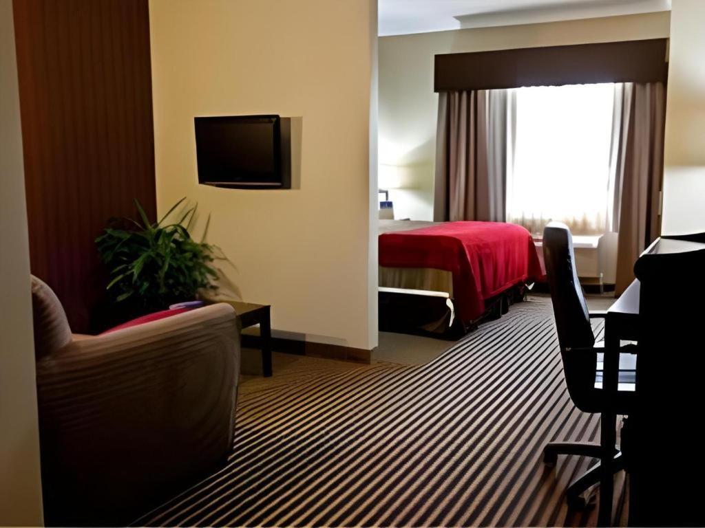 Best Western Plus Olathe Hotel Zewnętrze zdjęcie