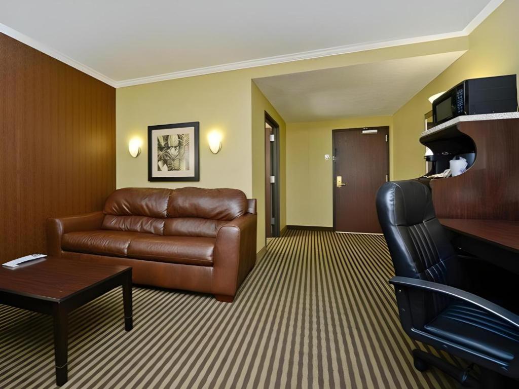 Best Western Plus Olathe Hotel Zewnętrze zdjęcie