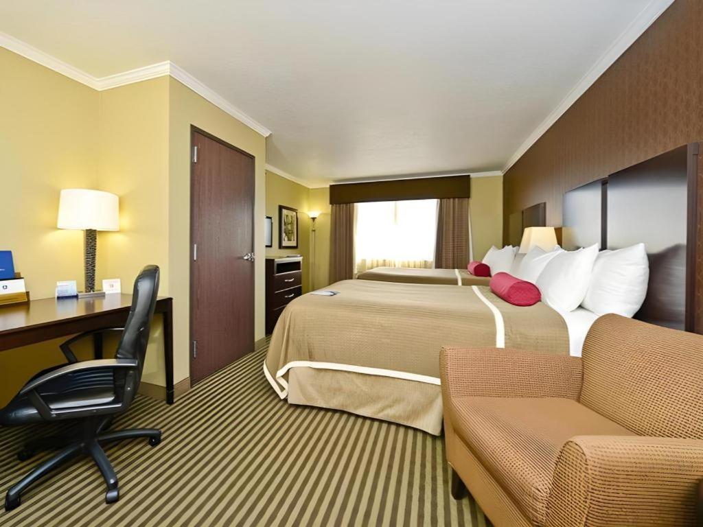 Best Western Plus Olathe Hotel Zewnętrze zdjęcie