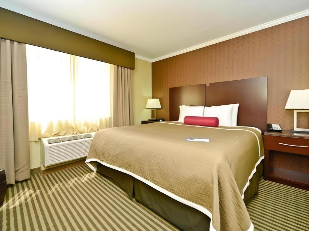Best Western Plus Olathe Hotel Zewnętrze zdjęcie